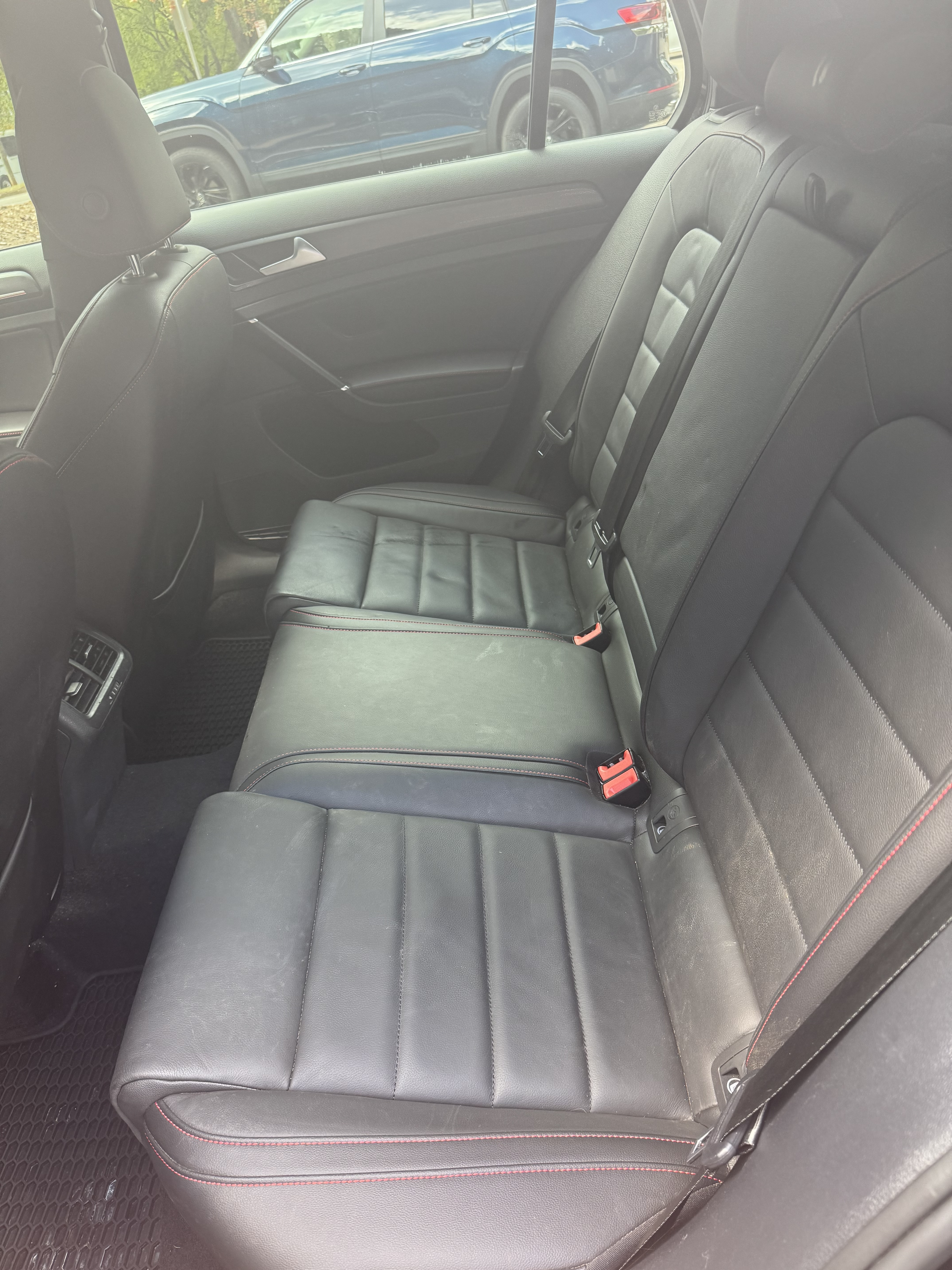 Used 2020 Volkswagen GTI Autobahn FWD image 13