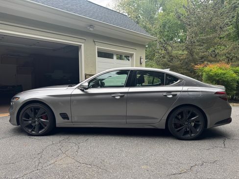 Used 2022 Genesis G70 3.3T w/ Sport Prestige Package AWD/4WD image 5