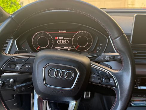 Used 2019 Audi SQ5 Prestige w/ Prestige Package AWD/4WD image 9