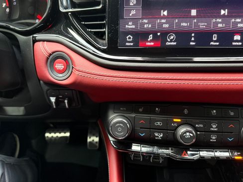 Used 2021 Dodge Durango SRT Hellcat w/ Premium Interior Group image 17