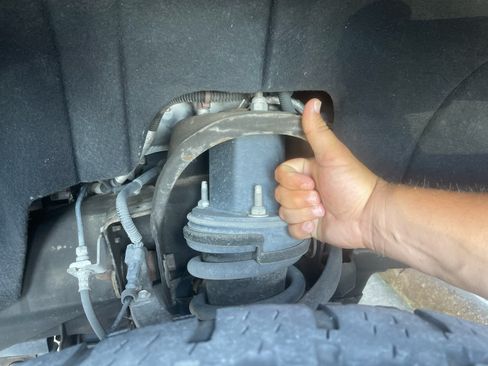 Used 2015 Chevrolet Silverado 1500 High Country w/ High Country Premium Package image 9