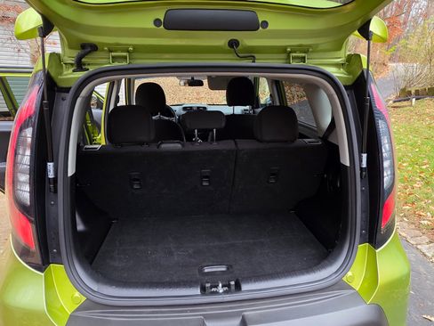 Used 2015 Kia Soul EV image 12