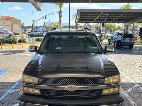 Used 2006 Chevrolet Avalanche LS w/ Sun And Sound Package image 4