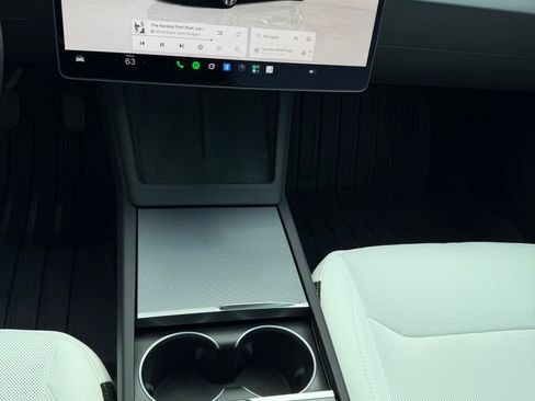 Used 2025 Tesla Model 3 Long Range RWD image 15