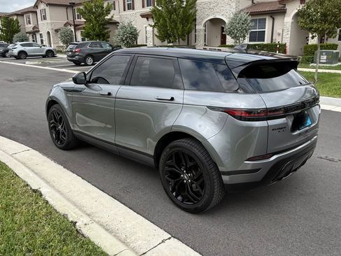 Used 2020 Land Rover Range Rover Evoque SE image 5