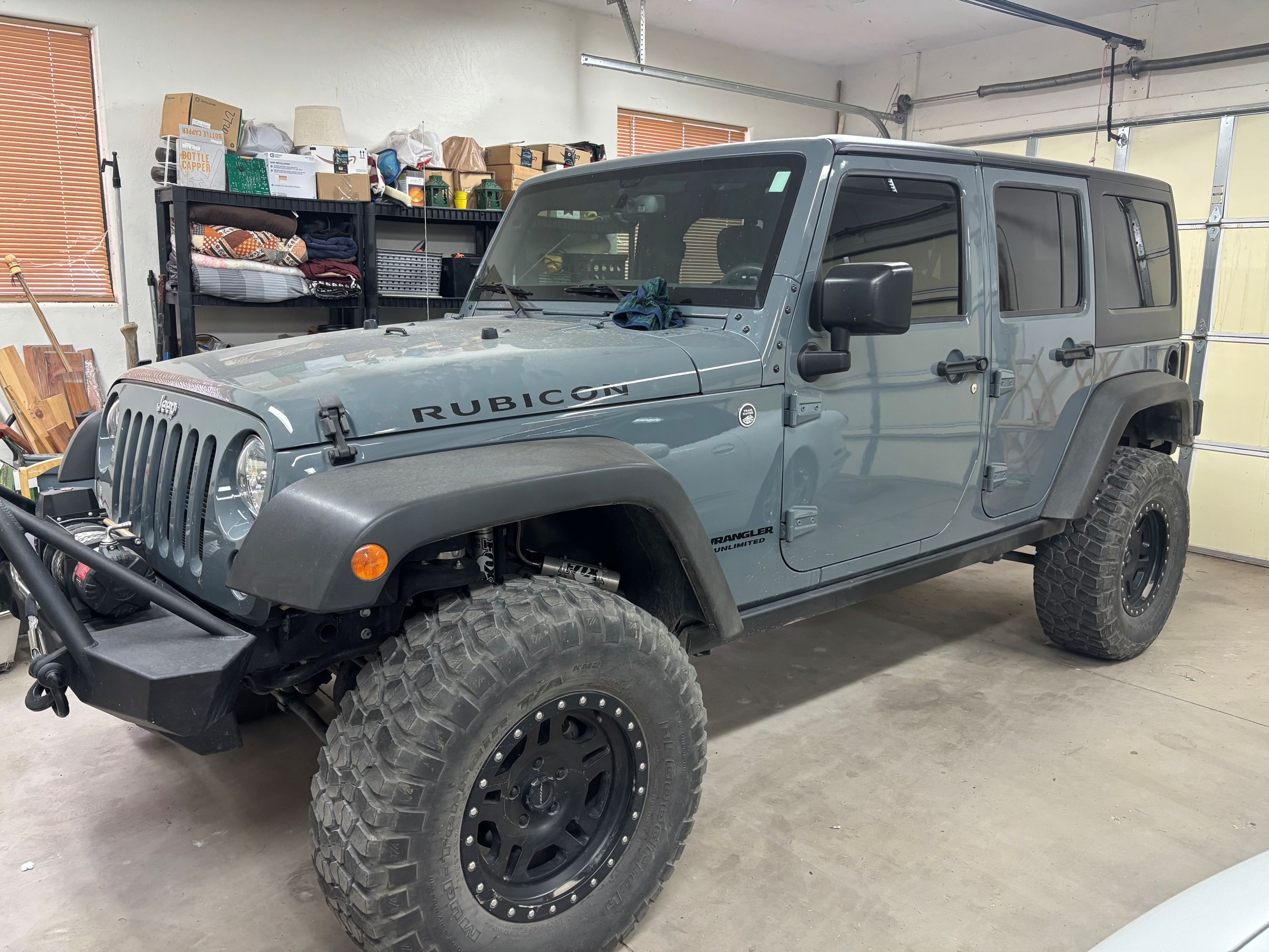Used 2015 Jeep Wrangler Unlimited Rubicon w/ Connectivity Group AWD/4WD image 1
