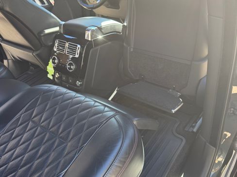 Used 2020 Land Rover Range Rover SV Autobiography Dynamic image 21