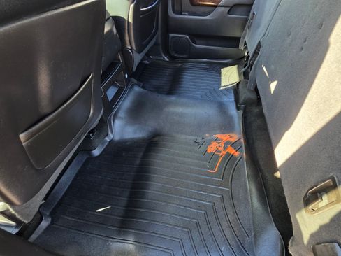 Used 2015 GMC Sierra 2500 SLE w/ SLE Preferred Package image 18