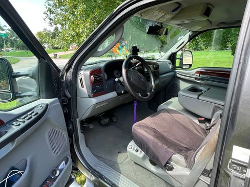Used 2005 Ford F250 Lariat AWD/4WD image 18