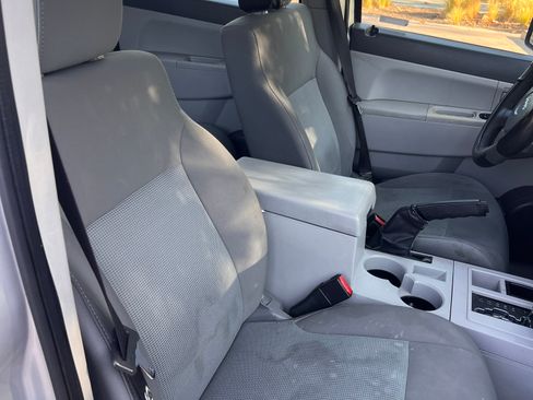 Used 2008 Jeep Liberty Sport RWD image 8