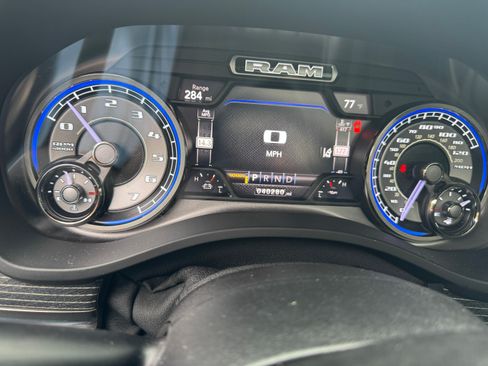 Used 2021 RAM 1500 Limited AWD/4WD image 15