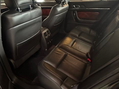 Used 2013 Lincoln MKS AWD image 17