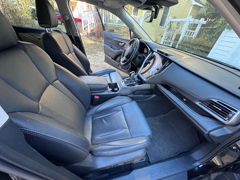 Used 2023 Subaru Outback Limited XT image 2