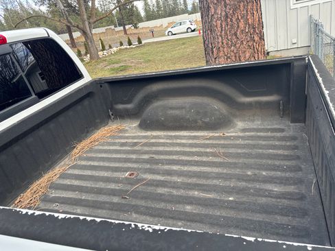 Used 2005 Dodge Ram 2500 Truck SLT image 14