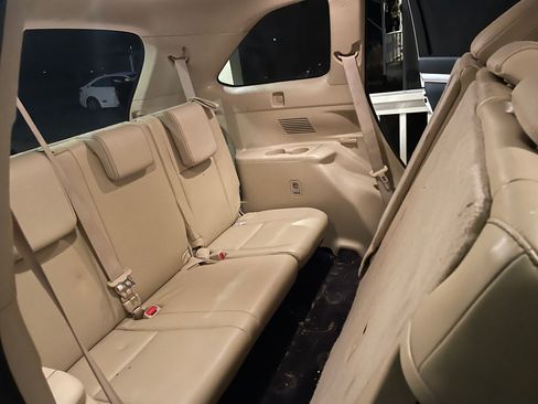 Used 2015 Toyota Highlander XLE image 6