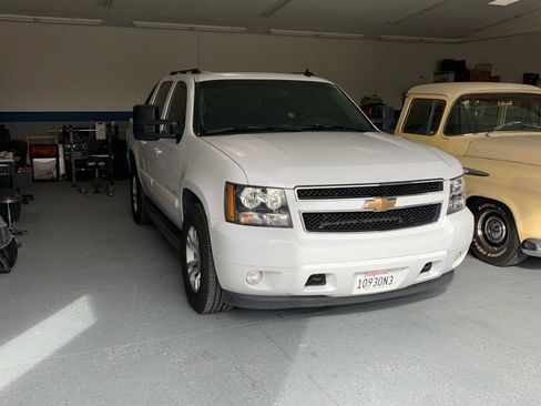 Used 2007 Chevrolet Avalanche LTZ w/ LTZ Preferred Equipment Group image 10