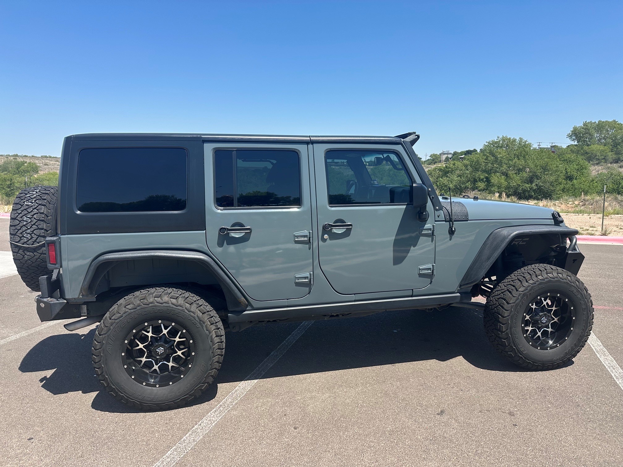 Used 2014 Jeep Wrangler Unlimited Sport w/ Quick Order Package 24S AWD/4WD image 4