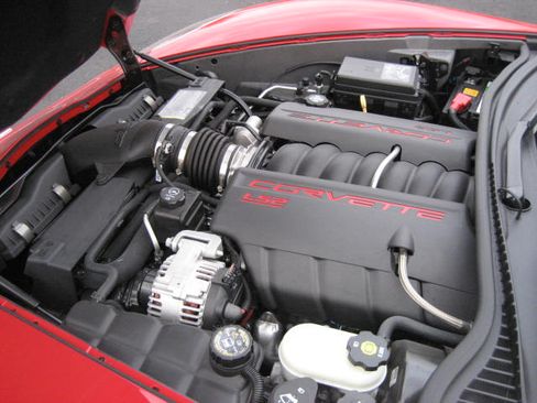 Used 2007 Chevrolet Corvette Coupe w/ Performance Package image 12