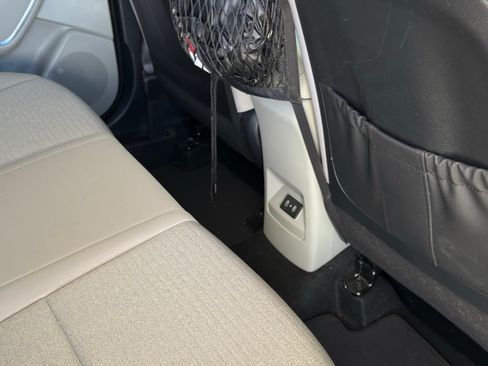 Used 2023 Kia Soul EX image 10