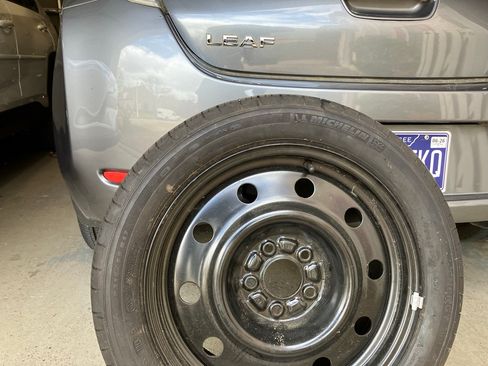 Used 2015 Nissan Leaf SV w/ LED & Quick Charge Package image 15