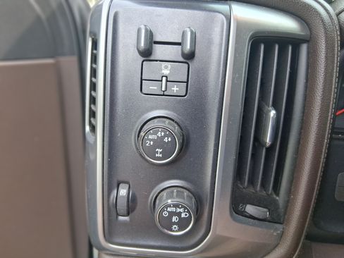 Used 2014 Chevrolet Silverado 1500 LTZ Z71 w/ LTZ Plus Package image 17