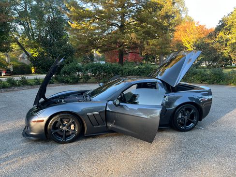 Used 2011 Chevrolet Corvette Grand Sport w/ Preferred Equipment Group image 27