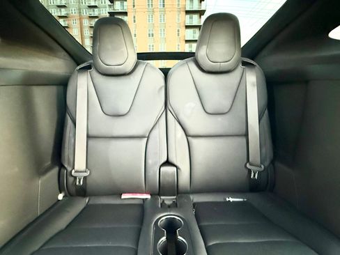Used 2023 Tesla Model X image 27