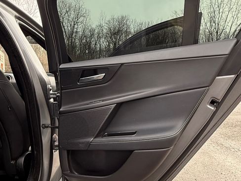 Used 2017 Jaguar XE R-Sport image 23