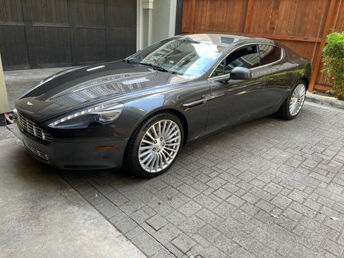 Used 2011 Aston Martin Rapide Luxe image 1