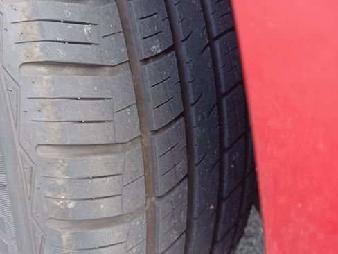 Used 2015 Dodge Challenger SXT image 15