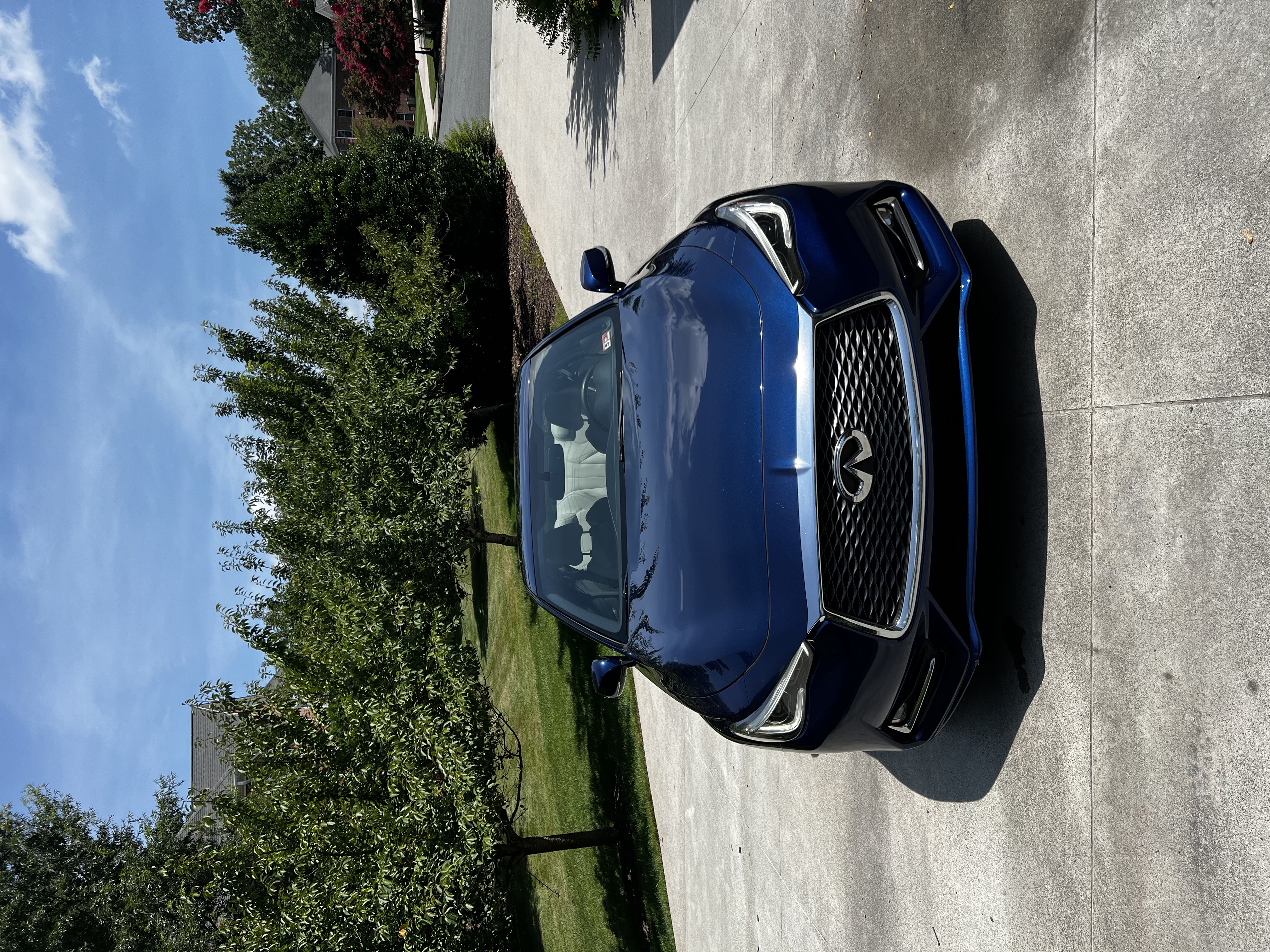 Used 2018 INFINITI Q60 3.0t Luxe w/ Sensory Package 3.0T Luxe AWD/4WD image 2