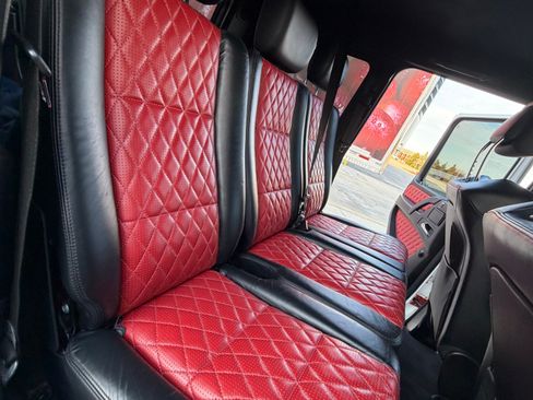 Used 2016 Mercedes-Benz G 63 AMG 4MATIC image 28