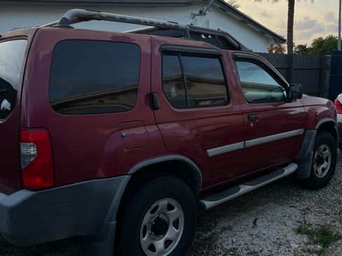 Used 2002 Nissan Xterra XE RWD image 1