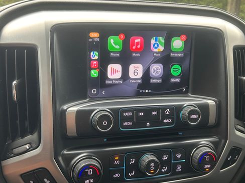 Used 2017 GMC Sierra 1500 SLE w/ SLE Value Package AWD/4WD image 10