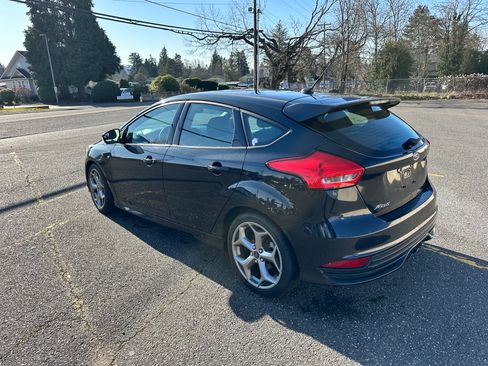 Used 2015 Ford Focus ST image 10