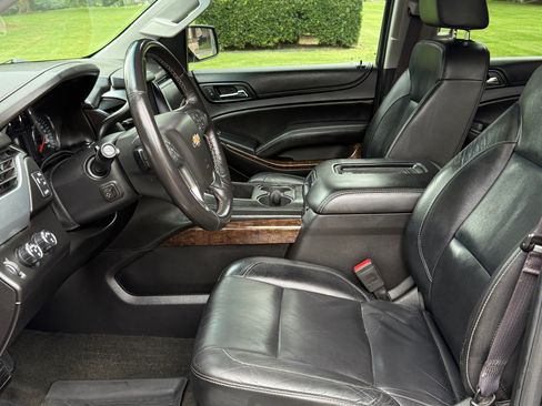 Used 2017 Chevrolet Suburban LT AWD/4WD image 14