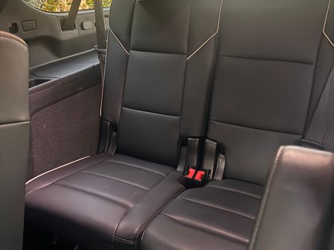 Used 2023 Cadillac Escalade ESV Premium Luxury w/ Performance Package image 2