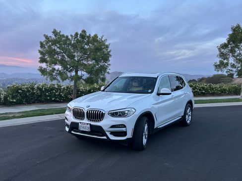 Used 2021 BMW X3 xDrive30i w/ Convenience Package image 2