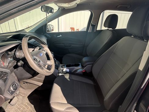 Used 2016 Ford Escape SE image 5