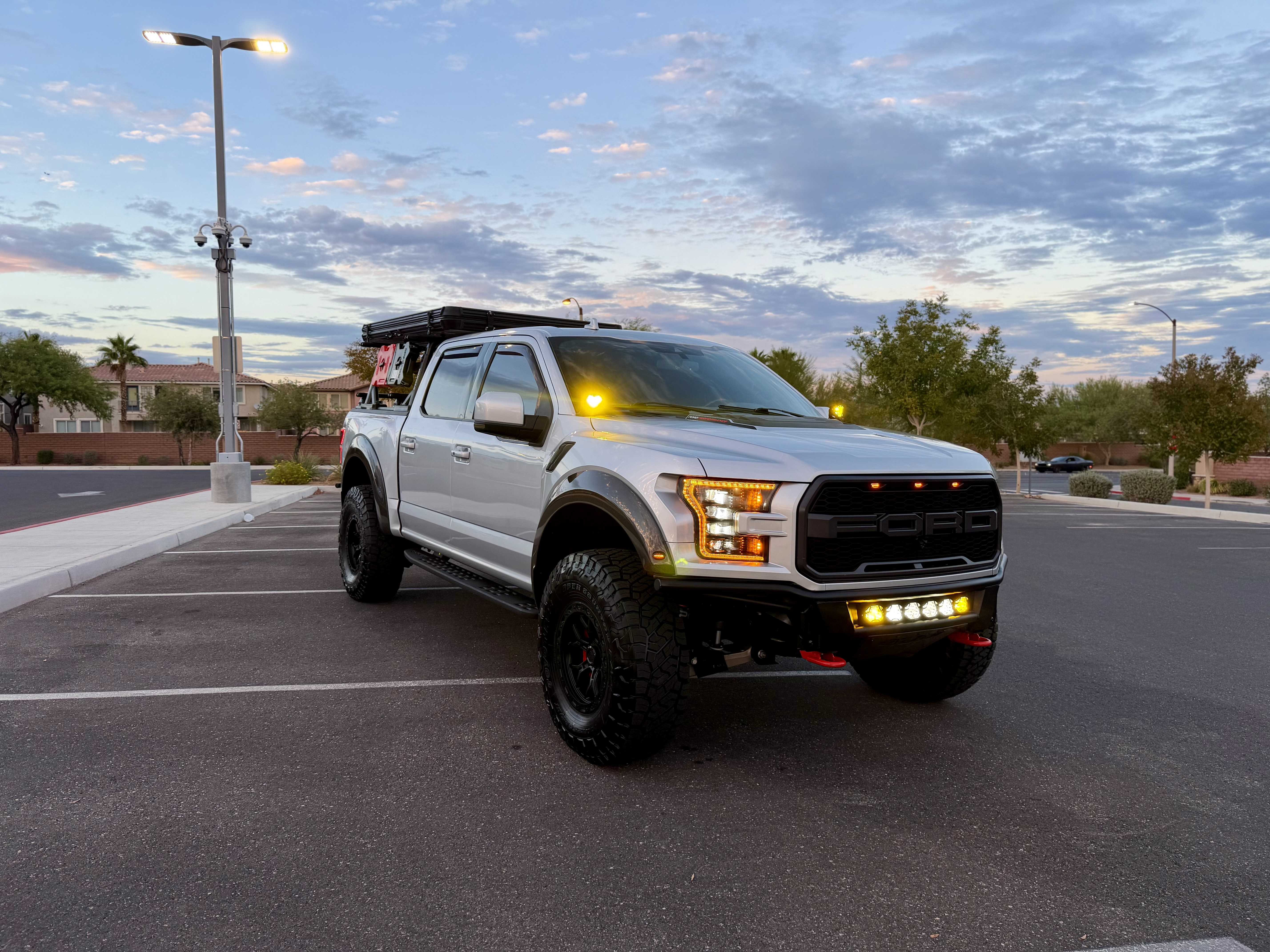 Used 2019 Ford F150 Raptor w/ Equipment Group 802A Luxury AWD/4WD image 1