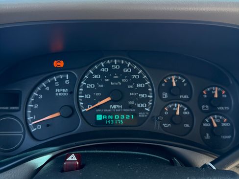 Used 2002 Chevrolet Tahoe LT RWD image 15