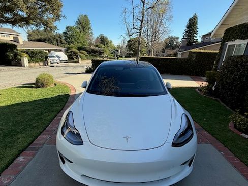Used 2021 Tesla Model 3 Long Range image 2