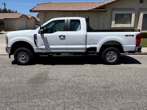 Used 2026 Ford F250 XL w/ XL Driver Assist Package AWD/4WD image 1