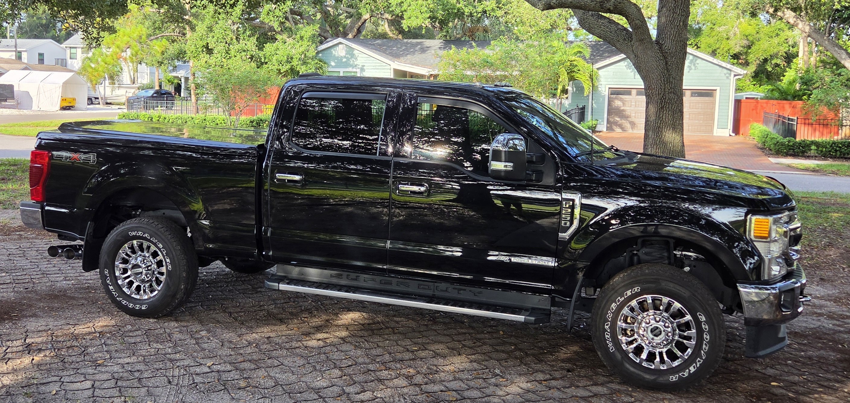 Used 2022 Ford F250 XLT w/ XLT Premium Package AWD/4WD image 5