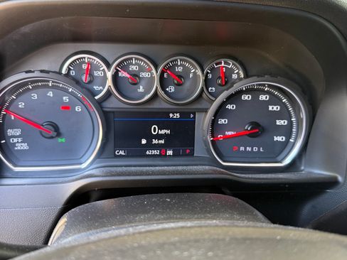Used 2020 Chevrolet Silverado 1500 LT w/ Trailering Package AWD/4WD image 11