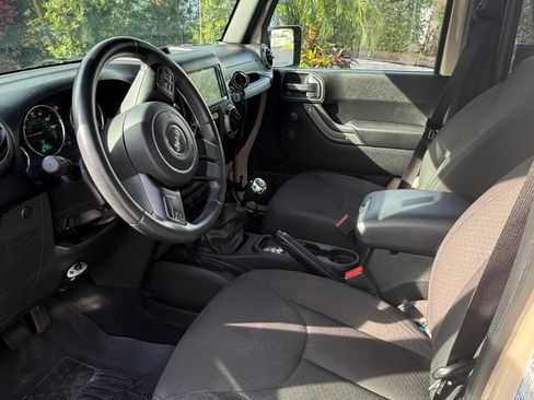 Used 2016 Jeep Wrangler Unlimited Sport w/ Dual Top Group image 12