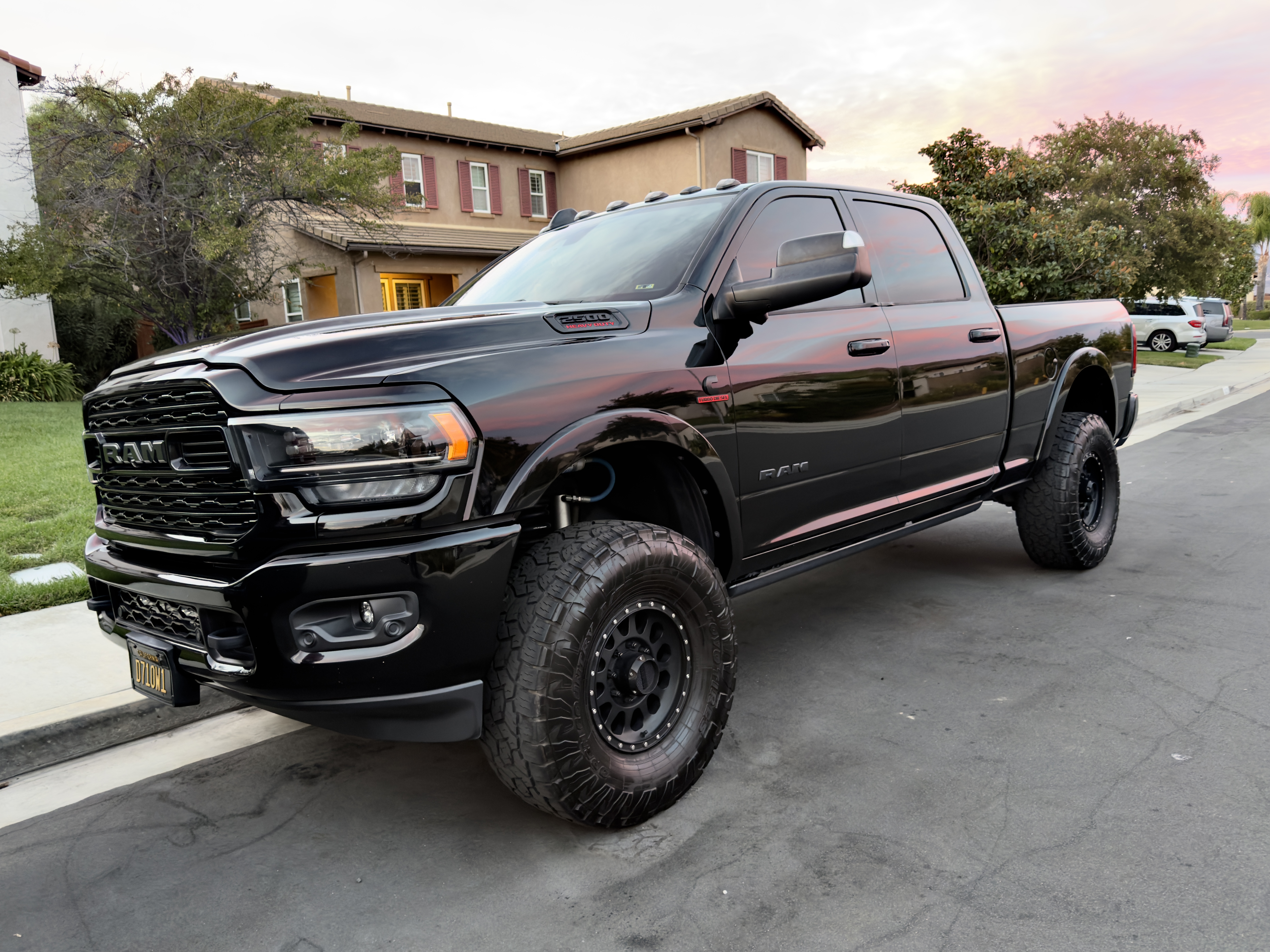 Used 2022 RAM 2500 Limited AWD/4WD image 1