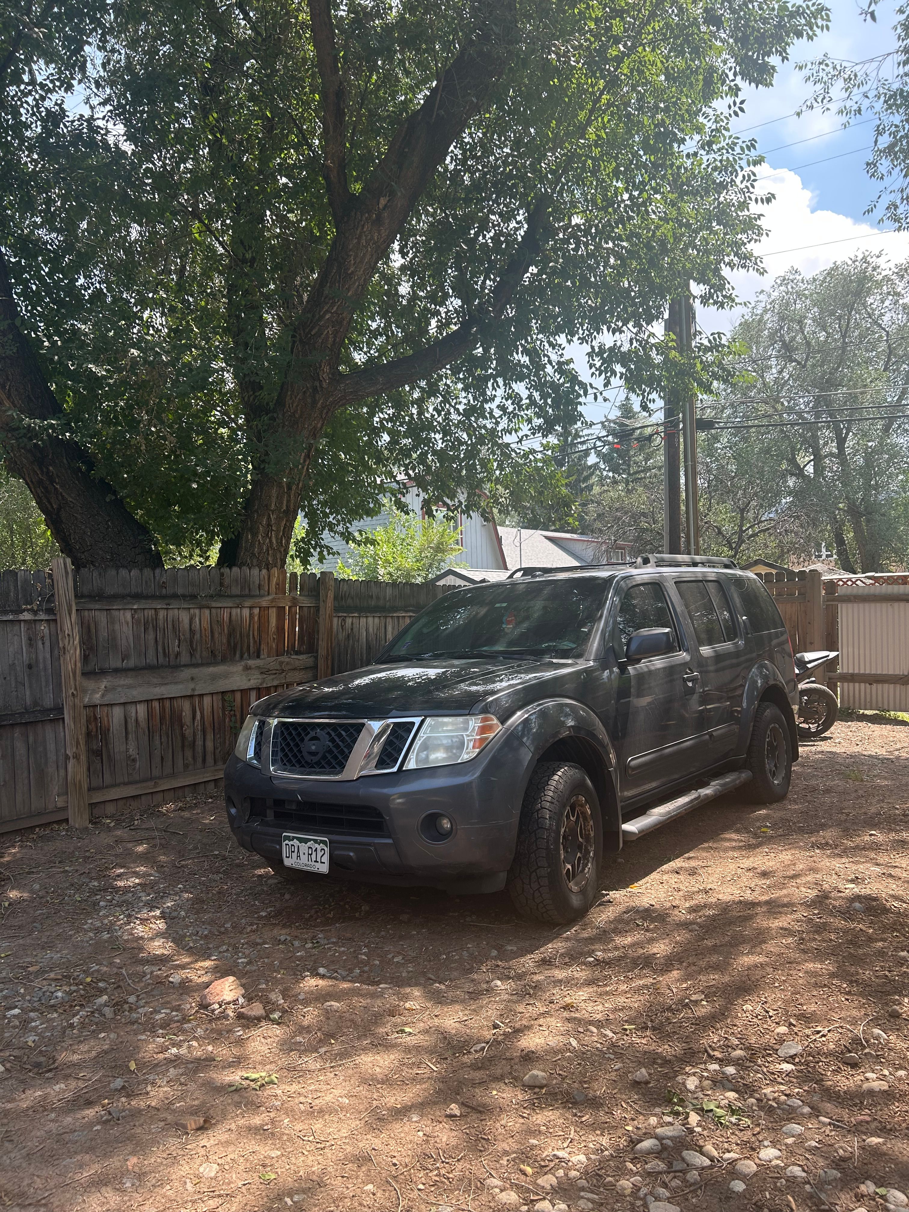 Used 2010 Nissan Pathfinder SE w/ SE Premium Journey Pkg AWD/4WD image 1