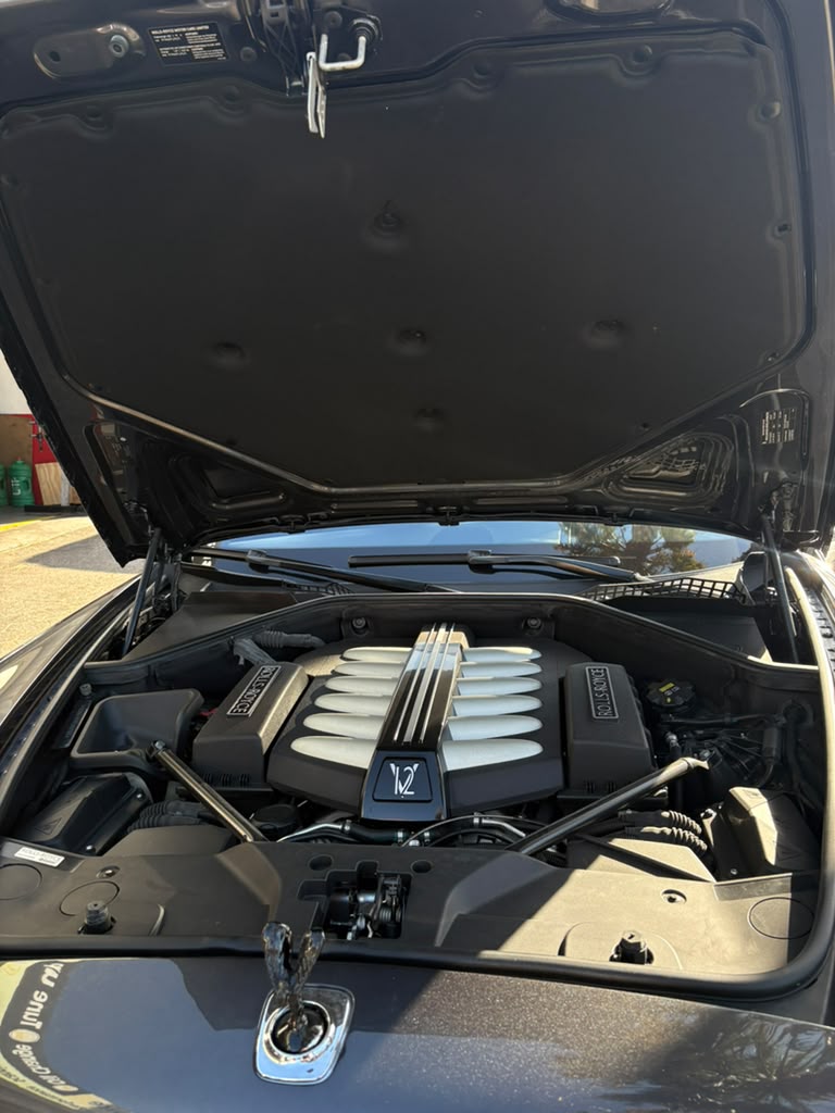 Used 2015 Rolls-Royce Ghost RWD image 10