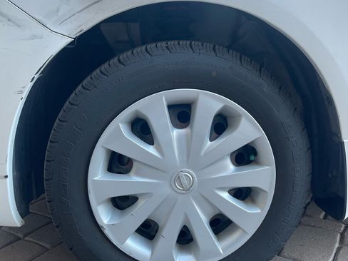 Used 2019 Nissan Versa S image 12